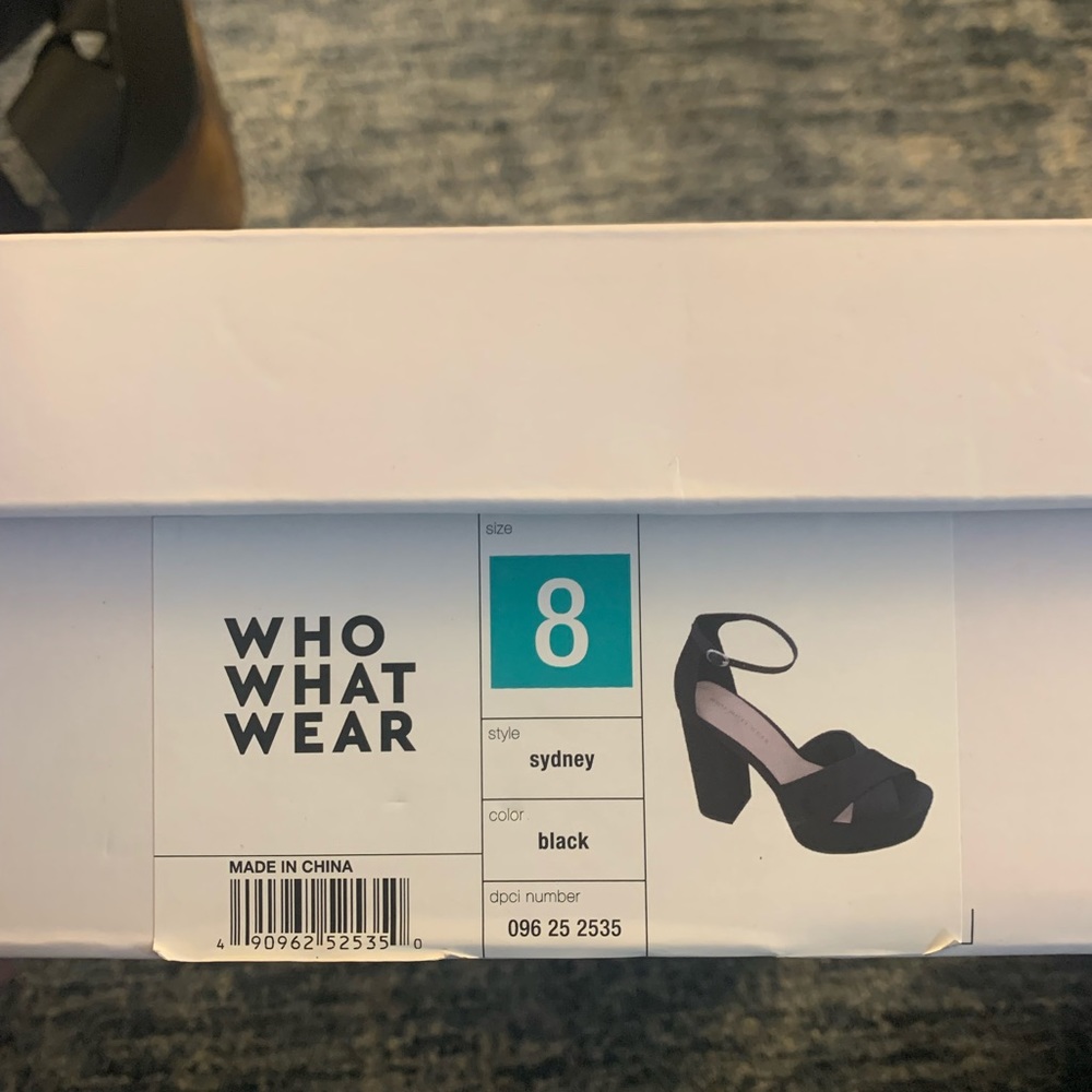 Black platforms 👠 - Picture 9 of 10